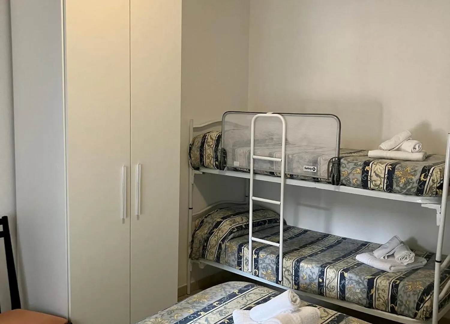 Hotel Ginevra E Residence كاتوليكا