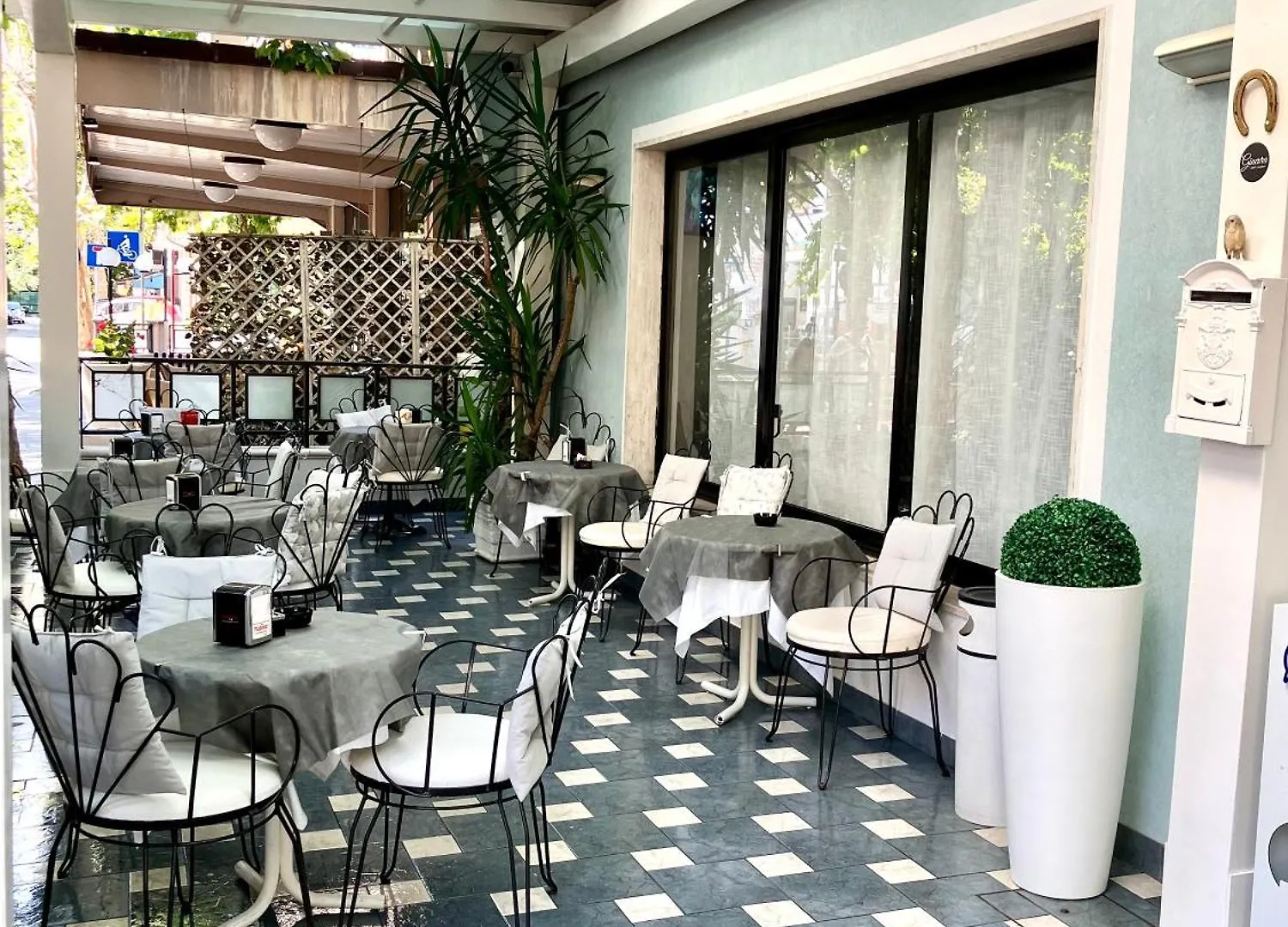 Hotel Ginevra E Residence 卡托利卡 0*,  意大利