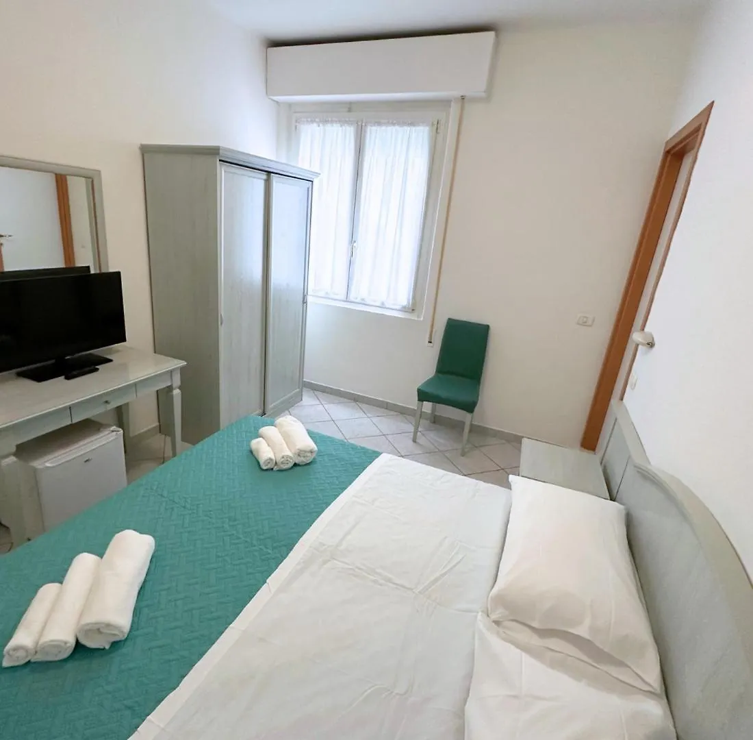 Hotel Ginevra E Residence كاتوليكا