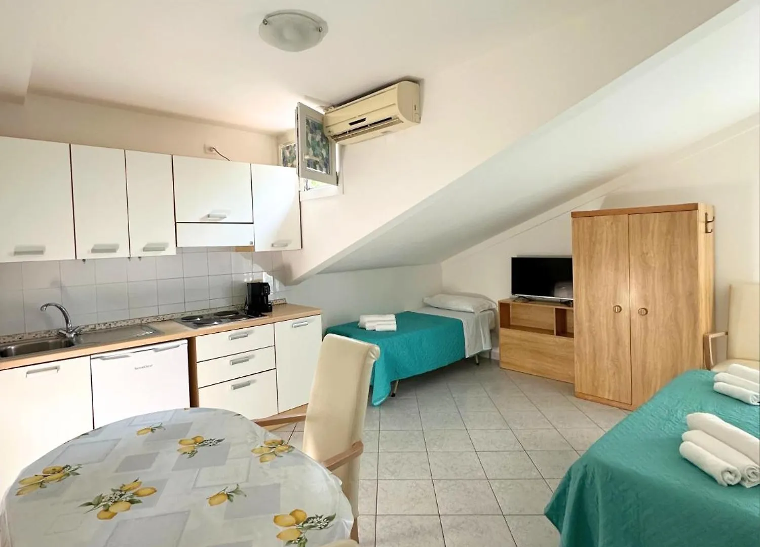 Hotel Ginevra E Residence 卡托利卡